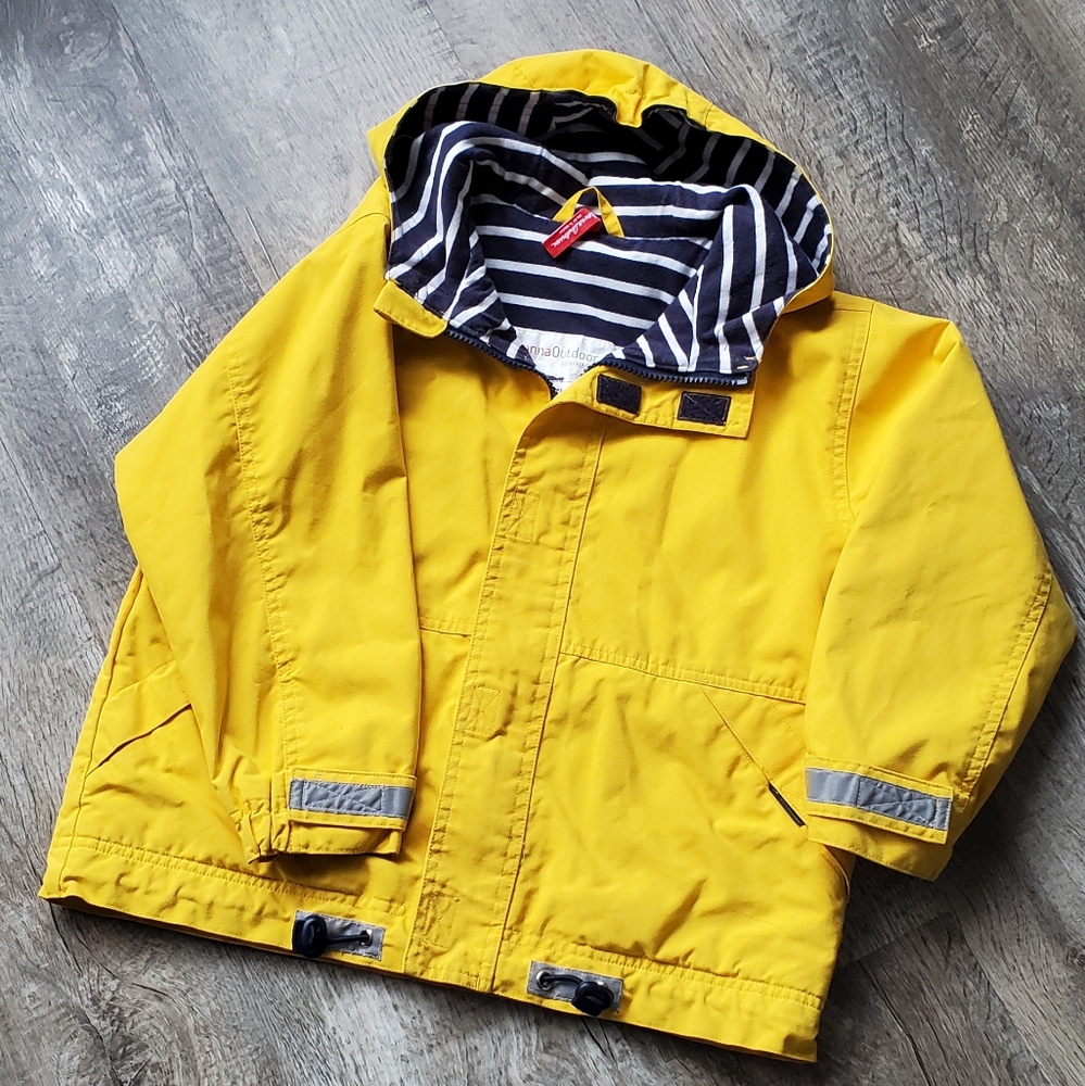Hanna Andersson Yellow Rain Jacket with navy striped lining - size 120 / 6